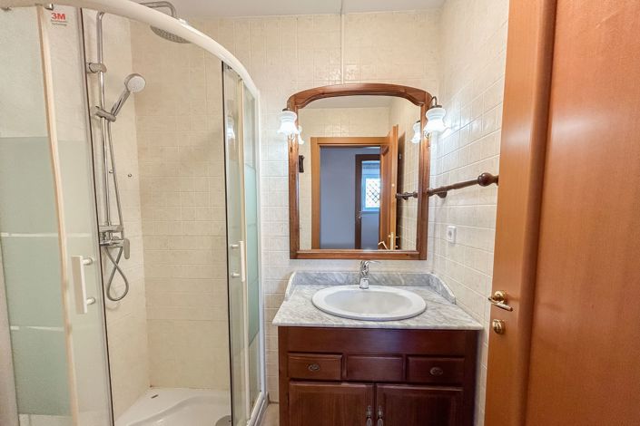 Image No.27-2 Bed Apartment for sale