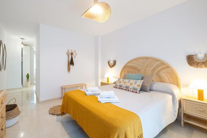 Image No.10-4 Bed Apartment for sale