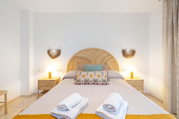 Image No.12-4 Bed Apartment for sale