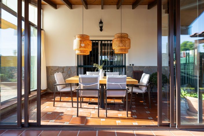 Image No.2-5 Bed House for sale