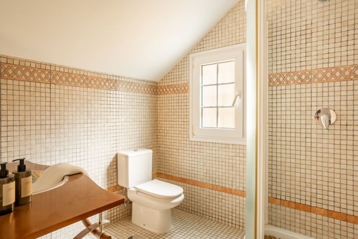 Image No.22-5 Bed Villa for sale