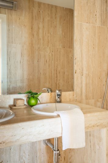 Image No.26-5 Bed Villa for sale