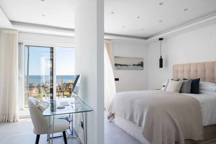 Image No.20-3 Bed Townhouse for sale