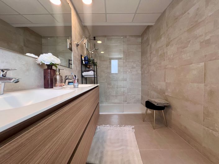 Image No.24-3 Bed Penthouse for sale