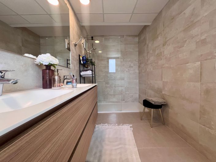 Image No.25-3 Bed Penthouse for sale