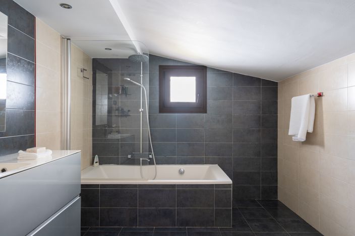 Image No.20-4 Bed Villa for sale