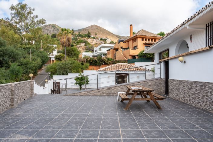 Image No.9-4 Bed Villa for sale