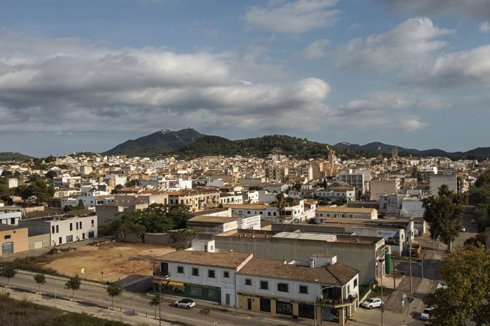 Image No.31-3 Bed Townhouse for sale