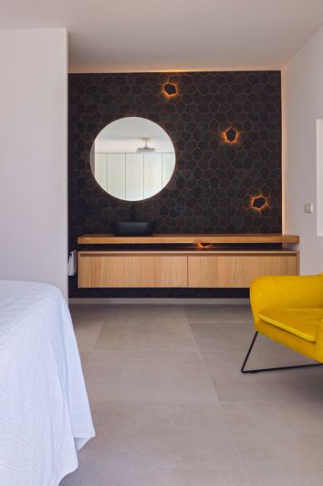 Image No.18-2 Bed Townhouse for sale