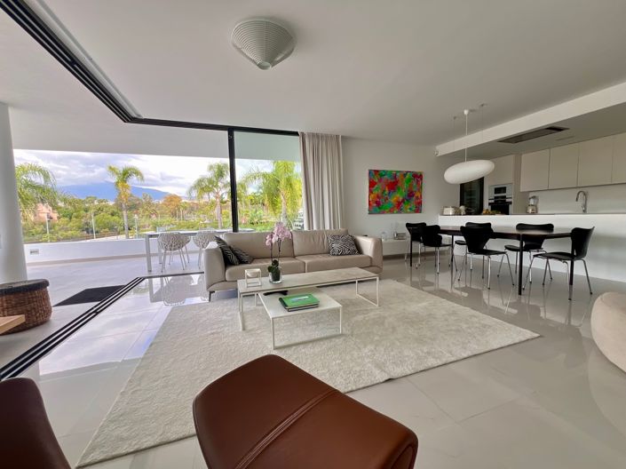 Image No.20-3 Bed Apartment for sale