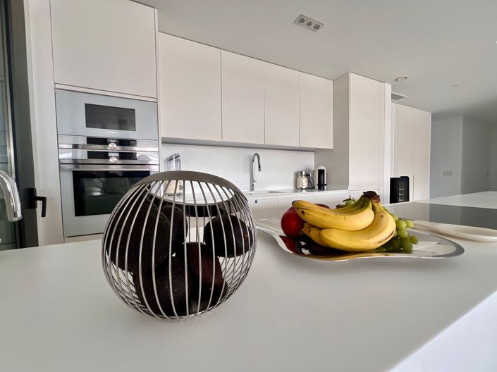 Image No.24-3 Bed Apartment for sale