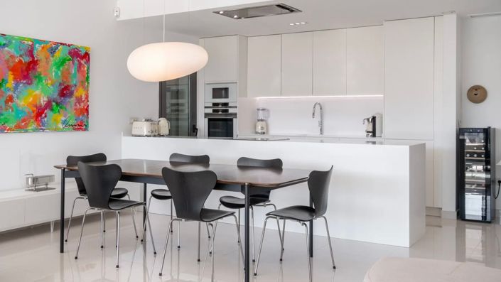 Image No.25-3 Bed Apartment for sale