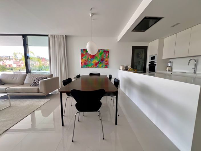 Image No.26-3 Bed Apartment for sale