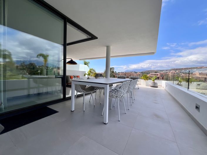 Image No.30-3 Bed Apartment for sale