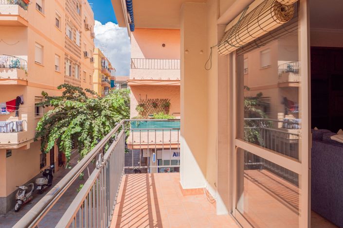 Image No.1-3 Bed Apartment for sale