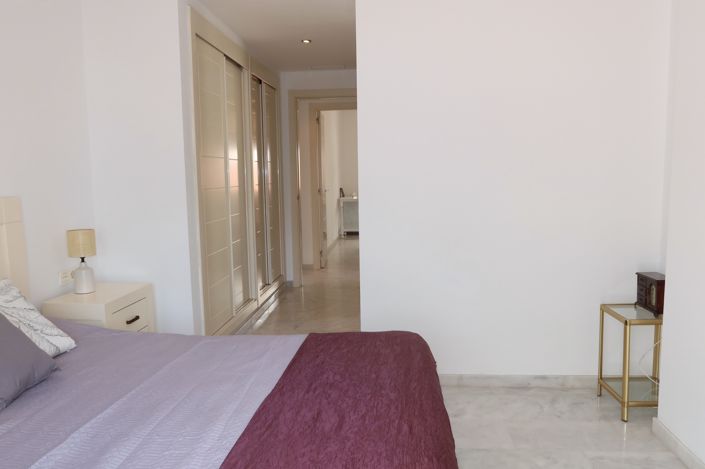 Image No.20-3 Bed Apartment for sale