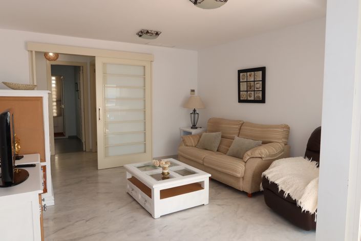 Image No.8-3 Bed Apartment for sale