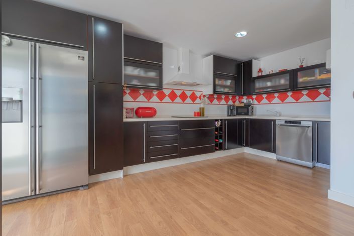 Image No.5-2 Bed Townhouse for sale