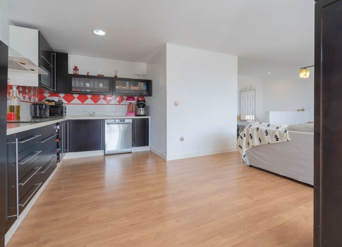 Image No.7-2 Bed Townhouse for sale