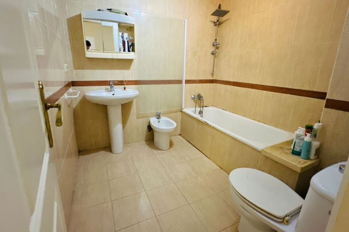 Image No.15-2 Bed Apartment for sale