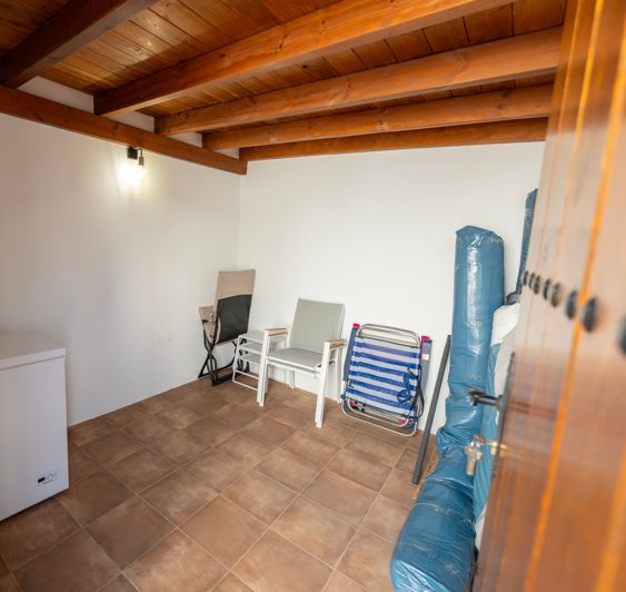 Image No.14-3 Bed House for sale