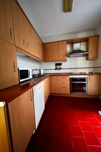 Image No.25-4 Bed Apartment for sale