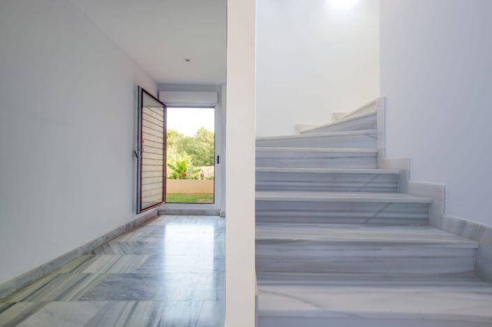 Image No.16-Villa for sale