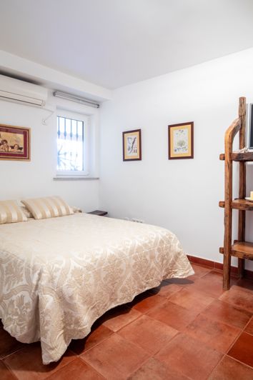 Image No.19-5 Bed Villa for sale