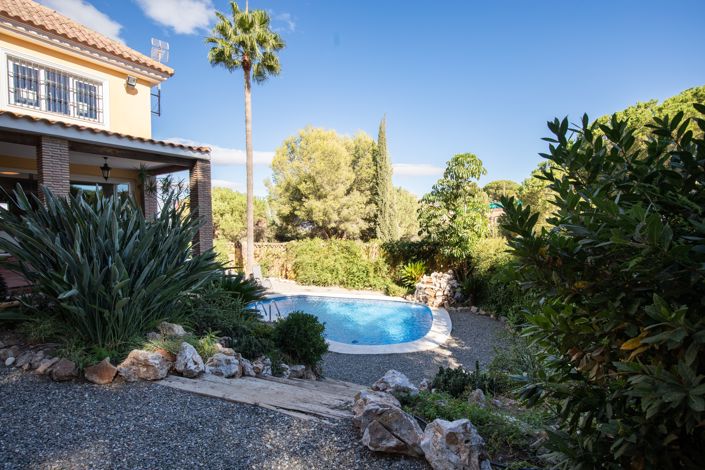 Image No.10-5 Bed Villa for sale