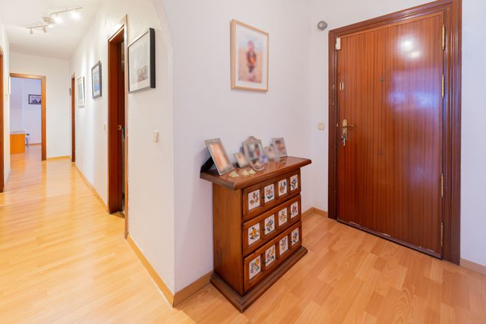 Image No.13-3 Bed Apartment for sale