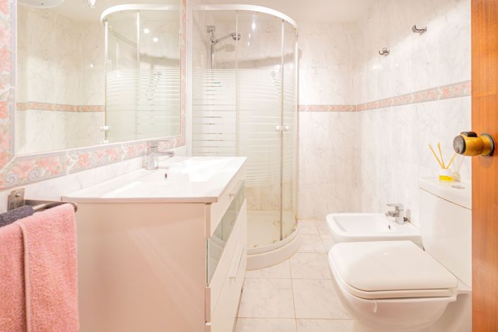 Image No.19-3 Bed Apartment for sale