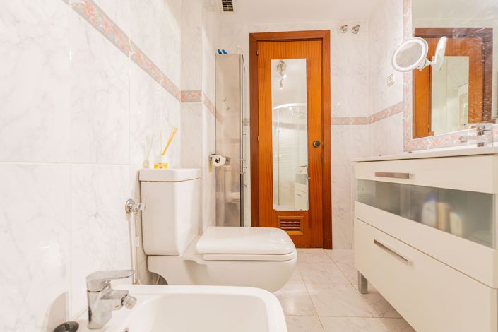 Image No.20-3 Bed Apartment for sale