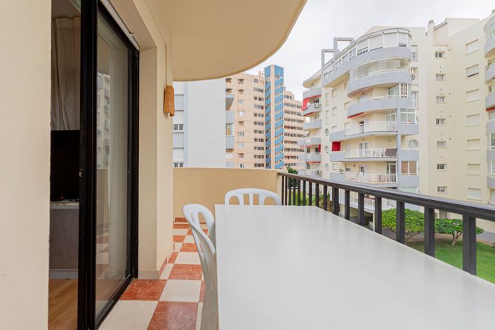 Image No.24-3 Bed Apartment for sale