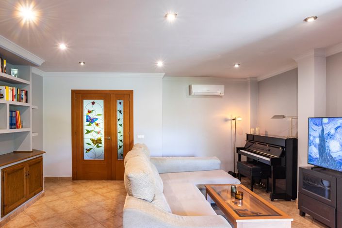 Image No.6-3 Bed Townhouse for sale