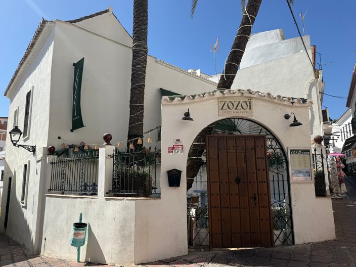 Image No.21-4 Bed Property for sale