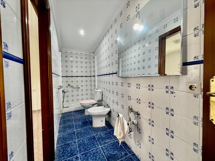 Image No.8-4 Bed Property for sale