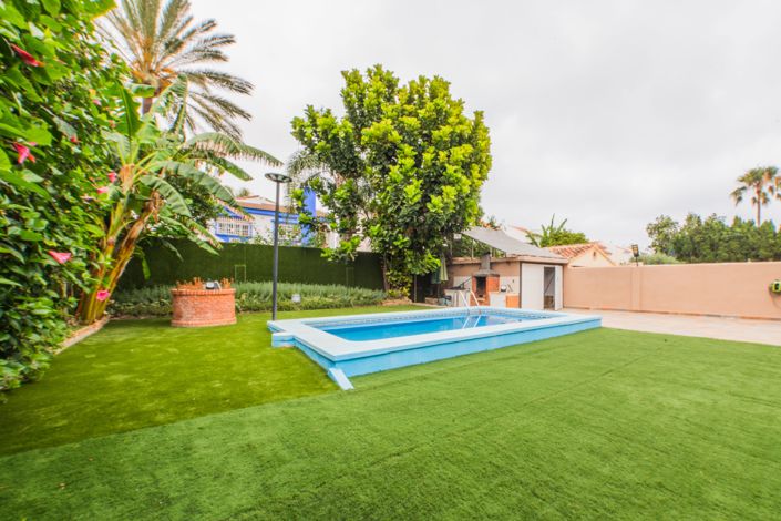 Image No.16-7 Bed Villa for sale