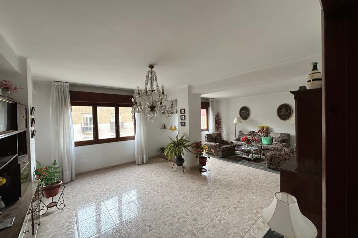 Image No.6-3 Bed Apartment for sale