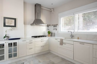 spcrm4018-lwr1hurdnhuninbe