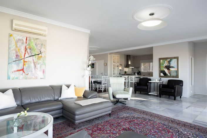 Image No.6-4 Bed House for sale