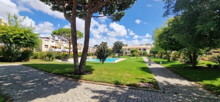 Image No.1-3 Bed Townhouse for sale