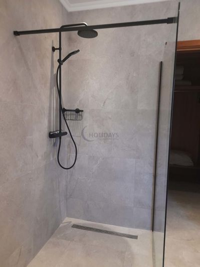 Image No.18-4 Bed Villa for sale