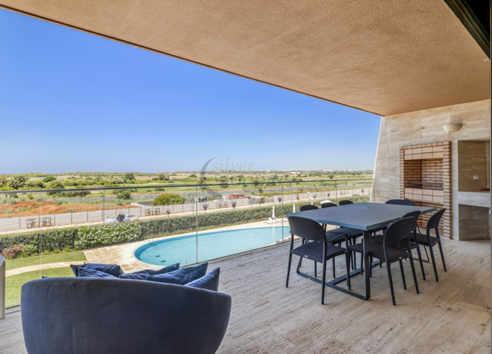 Image No.24-3 Bed Apartment for sale