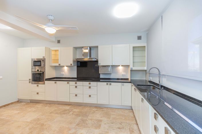 Image No.11-4 Bed Apartment for sale