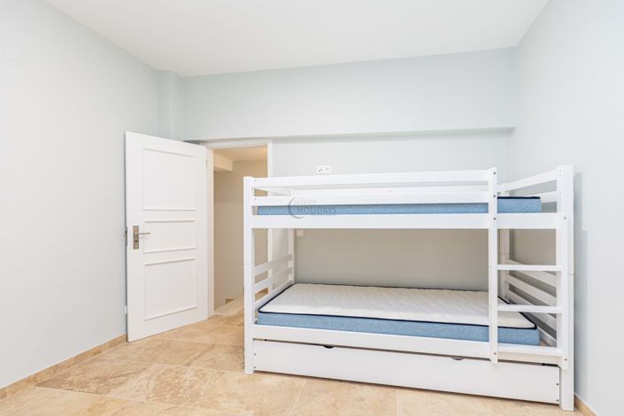 Image No.13-4 Bed Apartment for sale