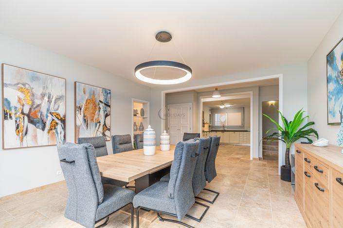 Image No.2-4 Bed Apartment for sale