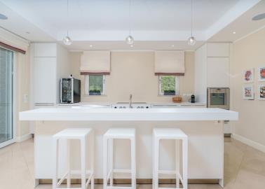 2025-10-01SilverHolidays--13