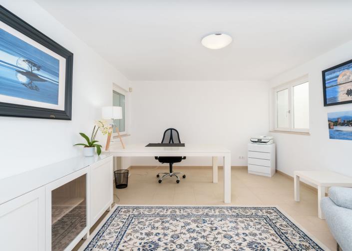 Image No.22-4 Bed Villa / Detached for sale