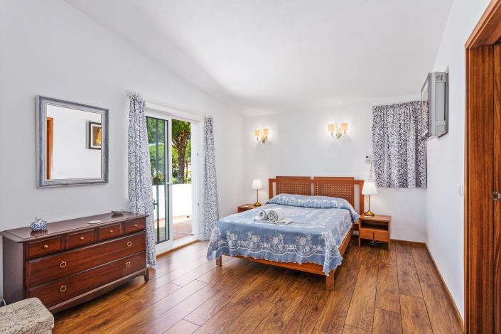 Image No.18-4 Bed House/Villa for sale