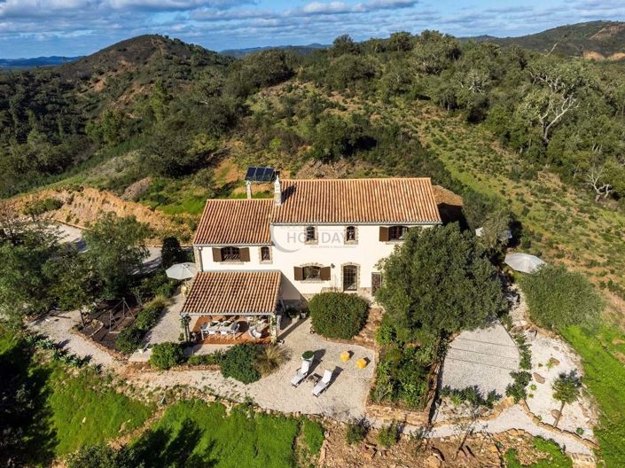 Image No.1-5 Bed Villa for sale